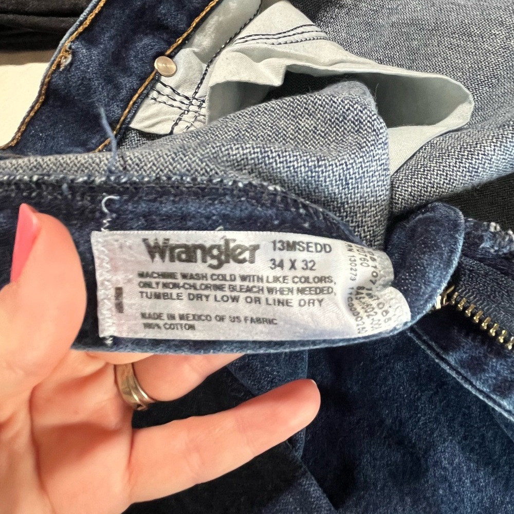 Wrangler Men's Relaxed Blue Jeans 34x32 - Picture 2 of 7
